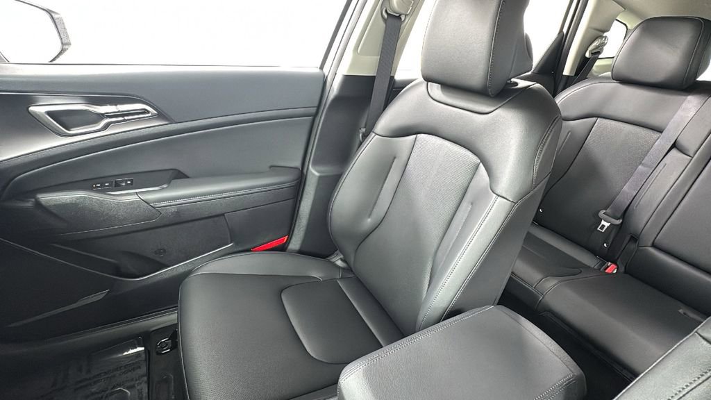 New 2026 Kia Sportage EX AWD/4WD image 13