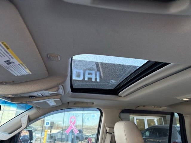 Used 2015 Cadillac Escalade Luxury image 10