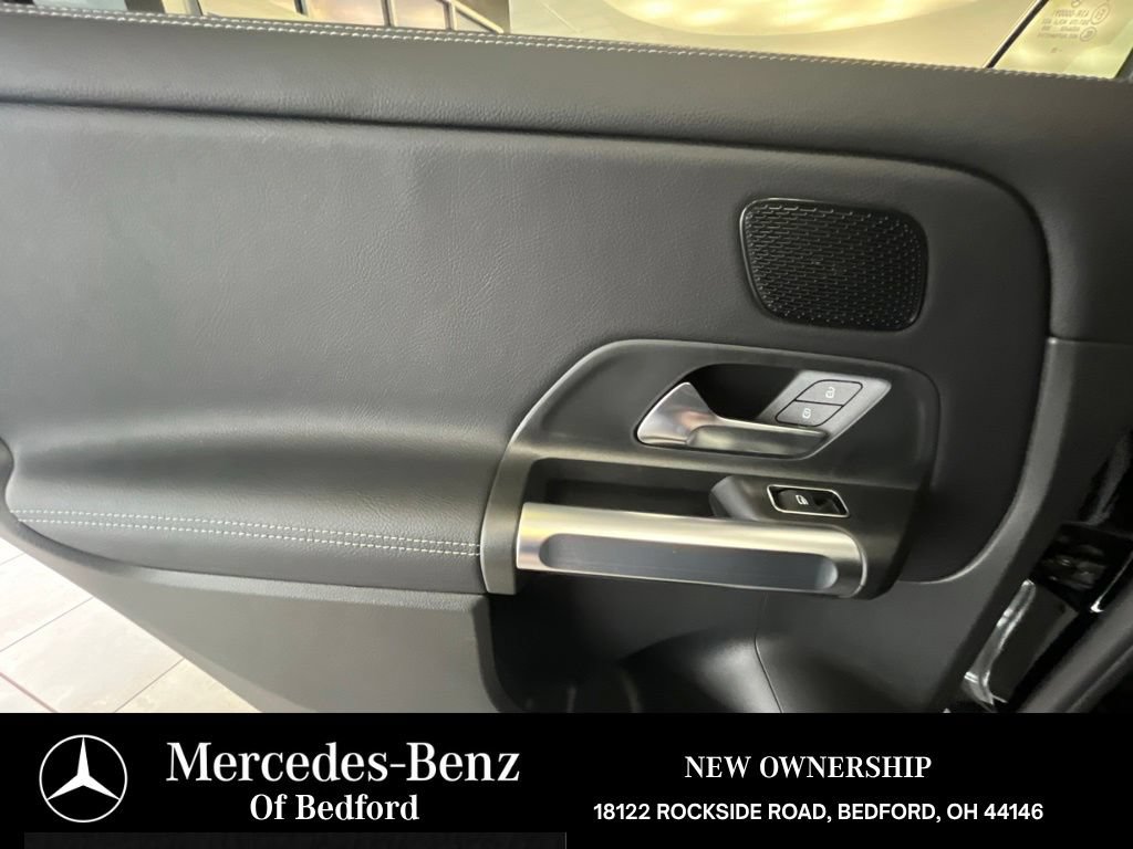 Used 2026 Mercedes-Benz GLB 250 4MATIC image 14