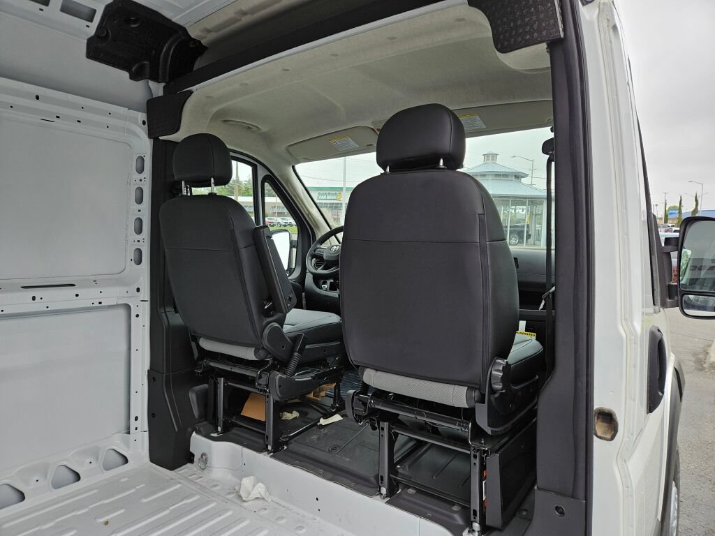 Used 2025 RAM ProMaster 3500 w/ Convenience Group FWD image 14