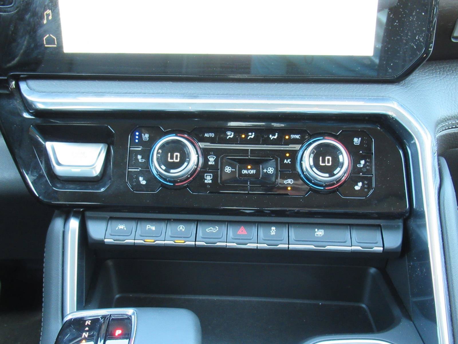 Used 2024 GMC Sierra 1500 Denali w/ Denali Reserve Package RWD image 16