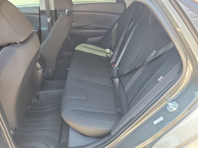 Used 2024 Hyundai Elantra SEL FWD image 25