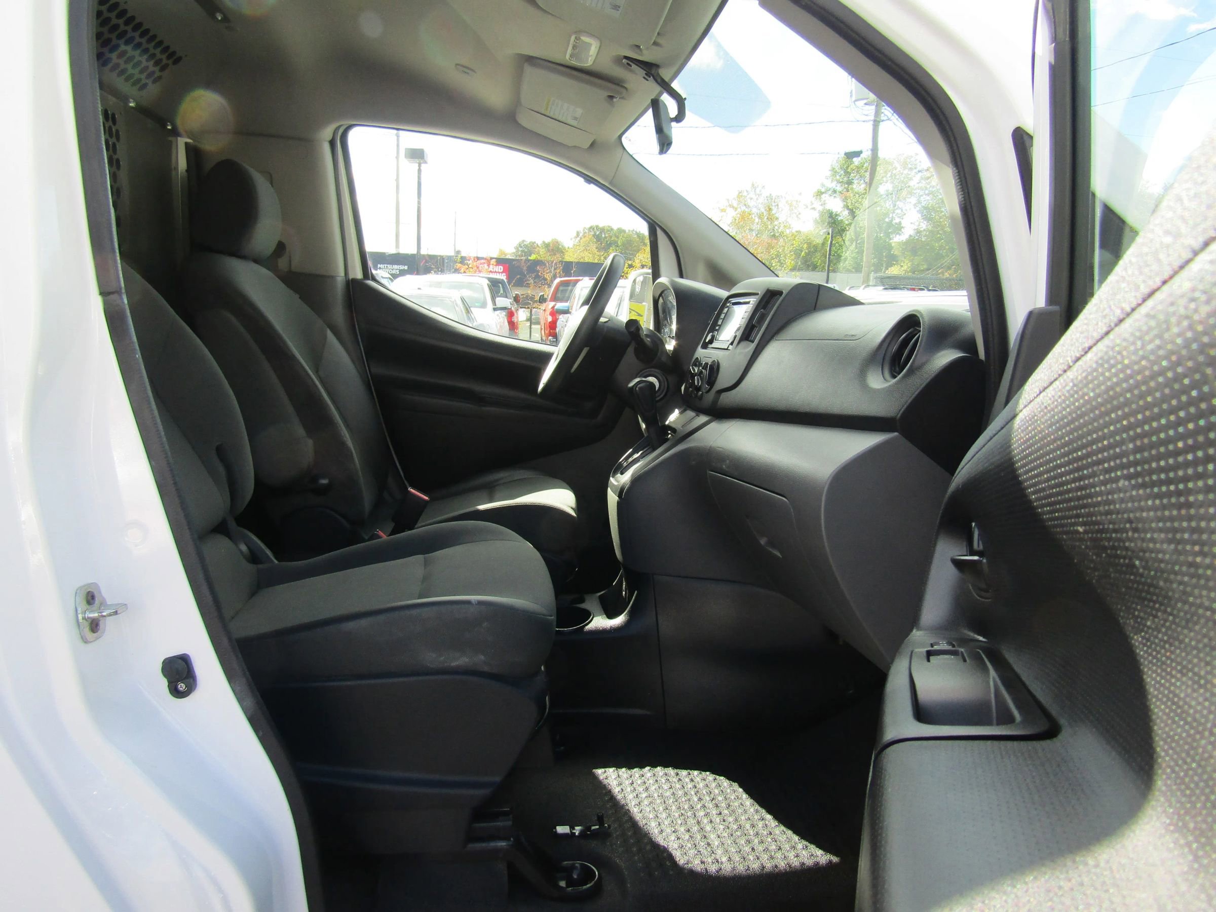Used 2019 Nissan NV200 SV w/ Back Door Glass Package FWD image 9