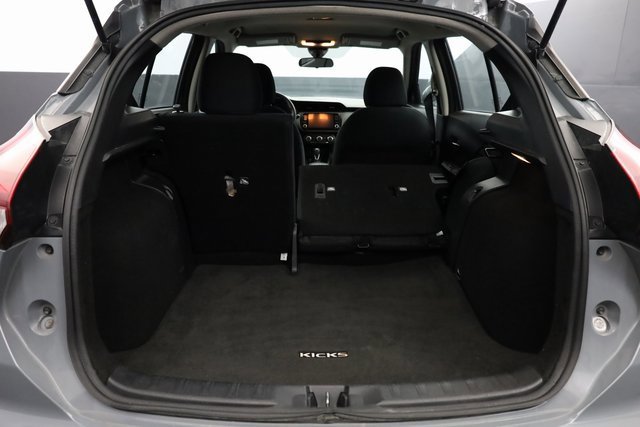 Used 2023 Nissan Kicks SV image 23