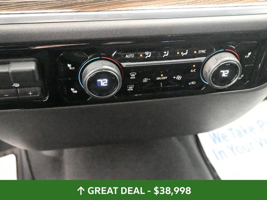 Used 2025 Chevrolet Silverado 1500 LT image 32