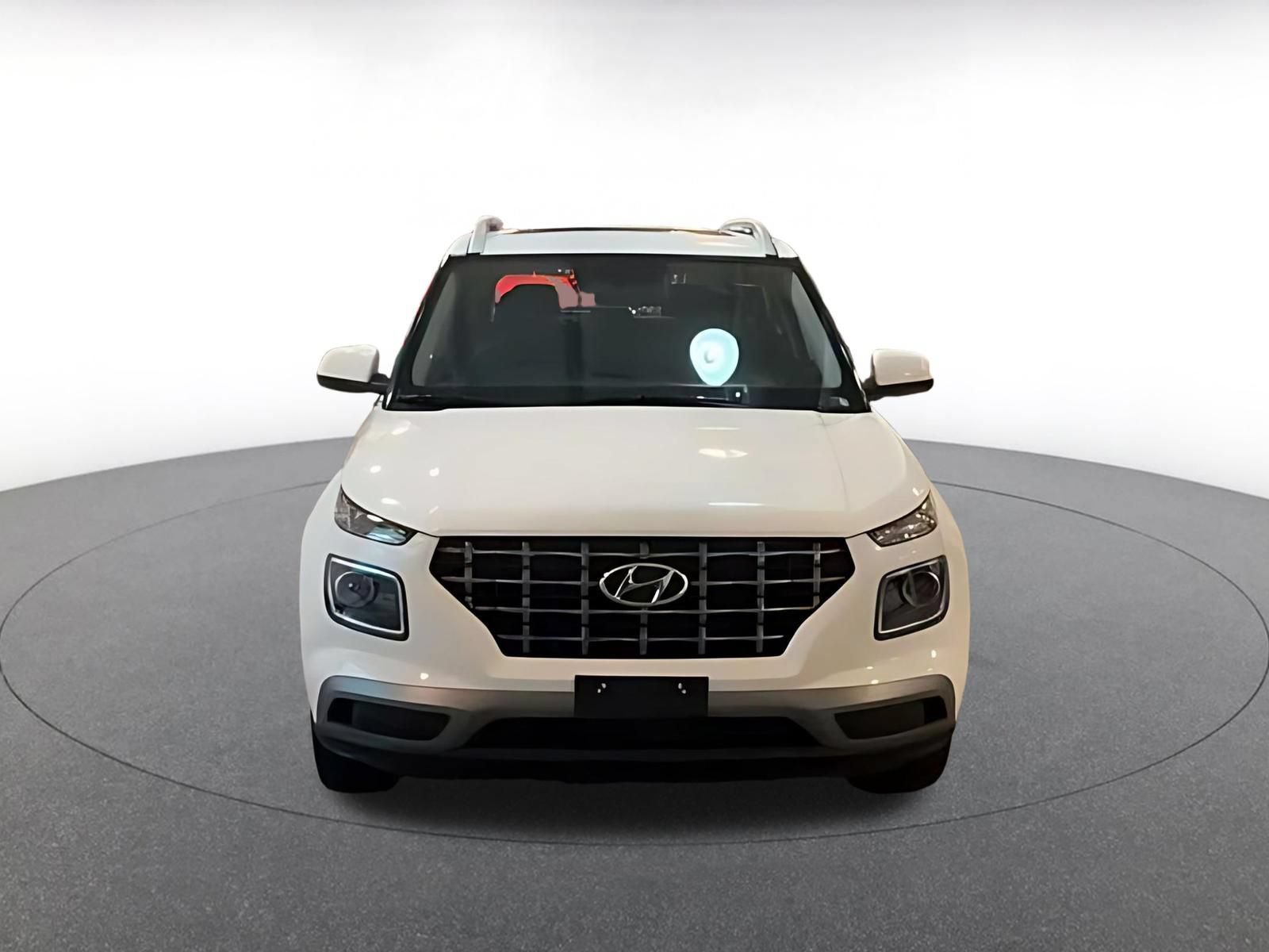 Used 2026 Hyundai Venue SEL FWD image 4