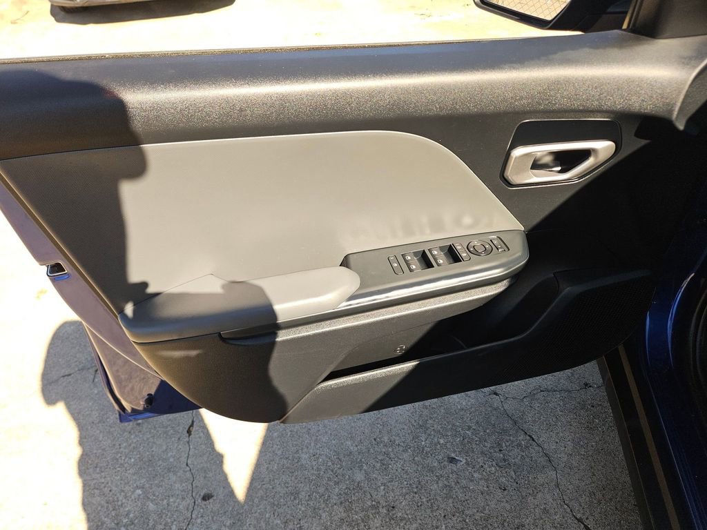 Used 2025 Kia K4 LXS image 14