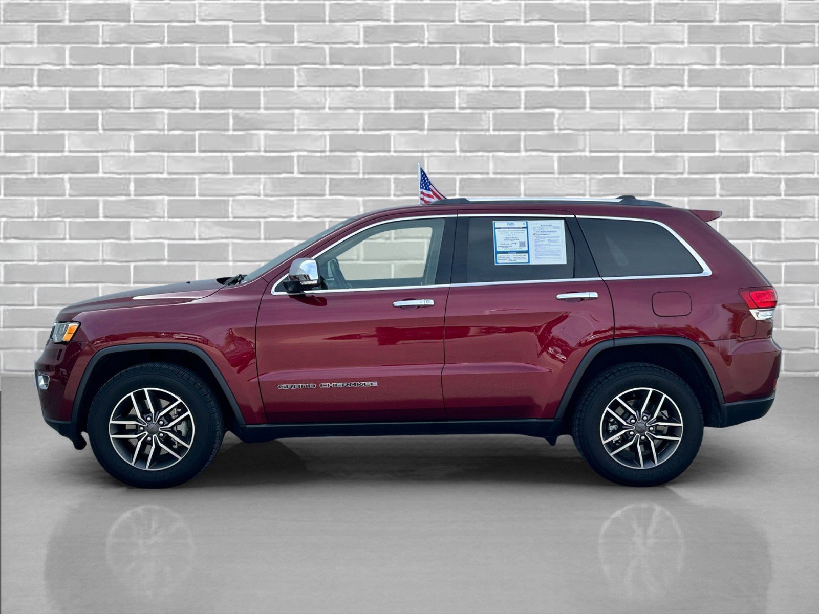 Used 2021 Jeep Grand Cherokee Limited w/ Trailer Tow Group IV AWD/4WD image 2