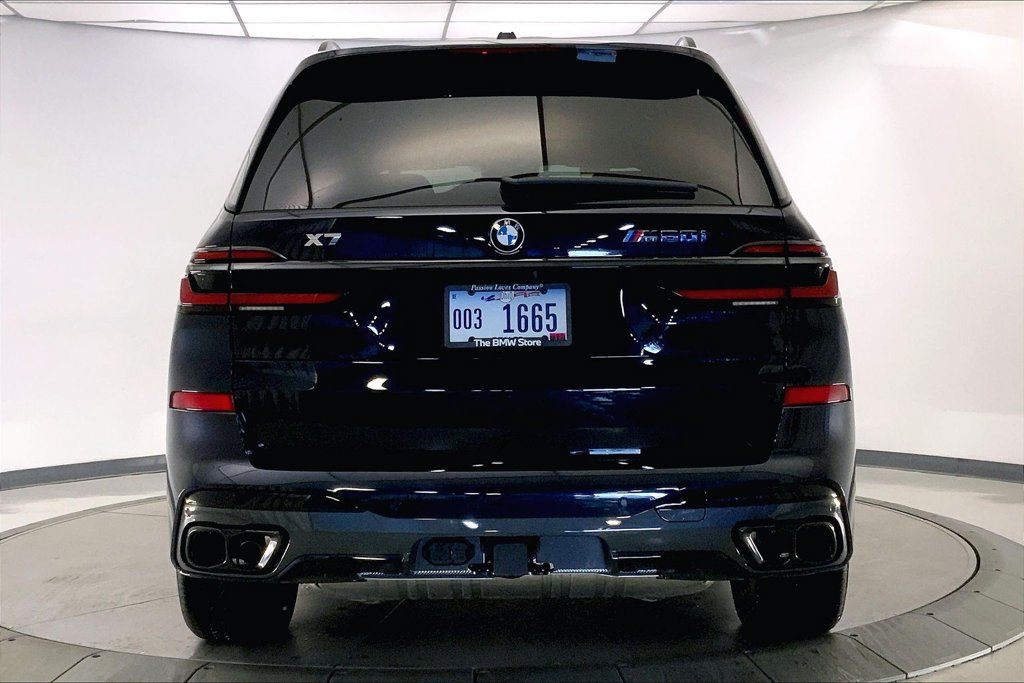 New 2026 BMW X7 M60i AWD/4WD image 3