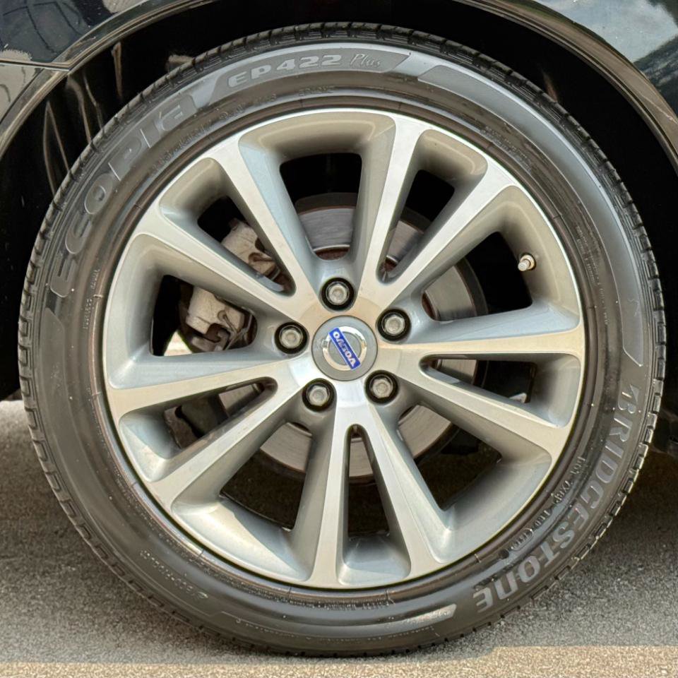 Used 2012 Volvo C70 T5 FWD image 23