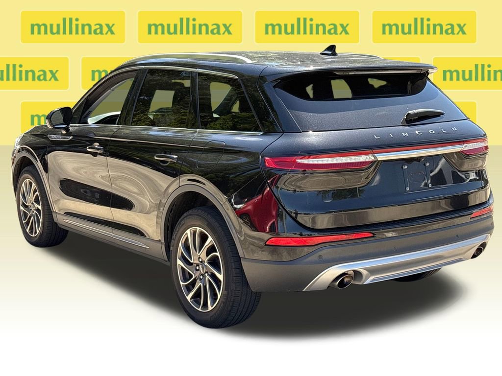 Used 2020 Lincoln Corsair AWD w/ Equipment Group 101A image 9