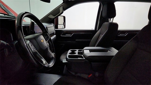 Used 2024 Chevrolet Silverado 2500 LT image 12
