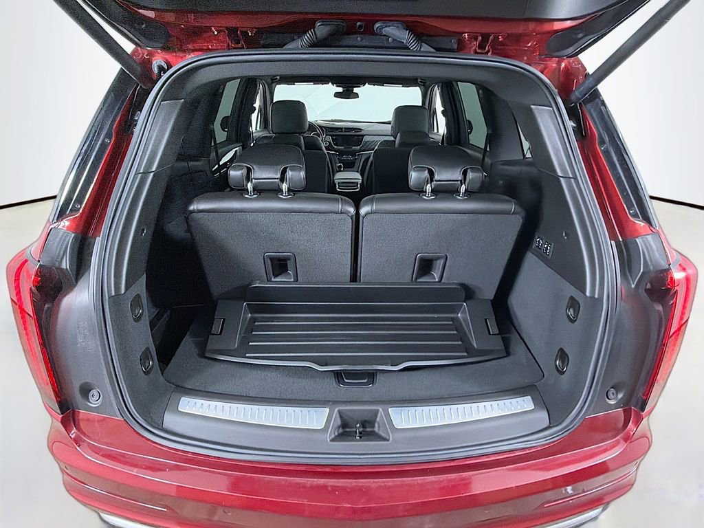 Used 2023 Cadillac XT6 Premium Luxury image 18