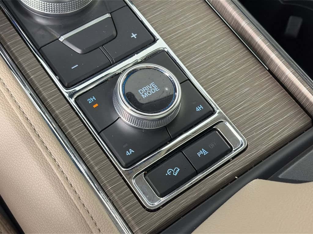 Used 2024 Ford Expedition Max Limited AWD/4WD image 23