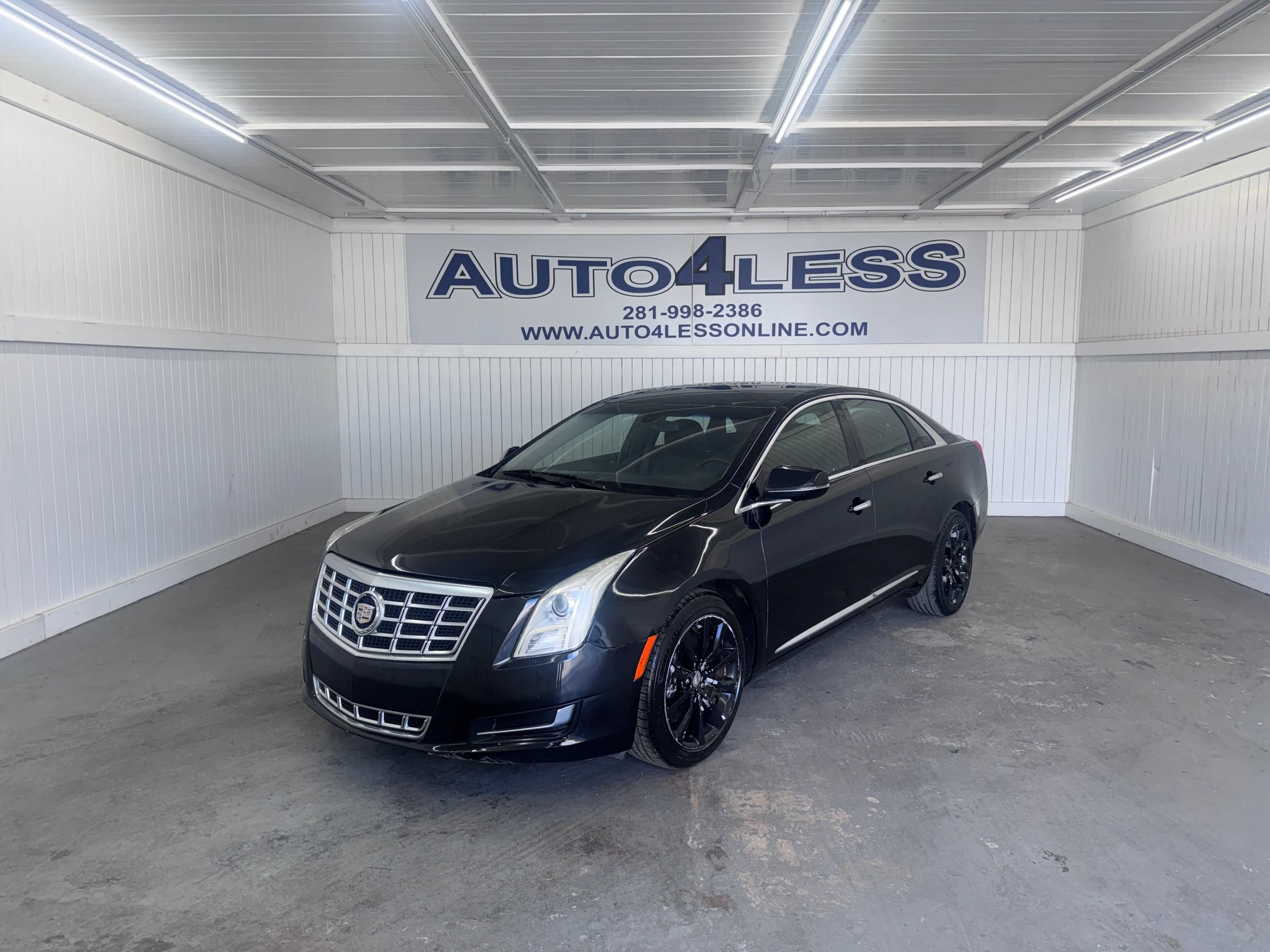 Used 2017 Cadillac XTS Luxury FWD image 1
