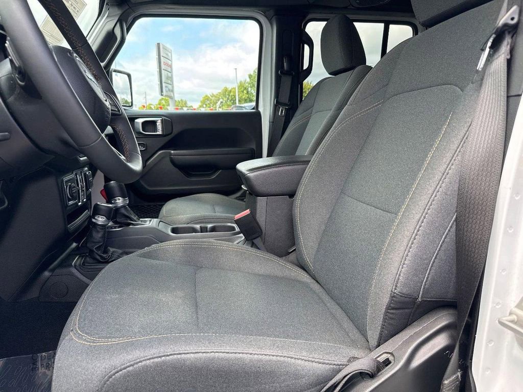 Used 2024 Jeep Wrangler Sport S image 14
