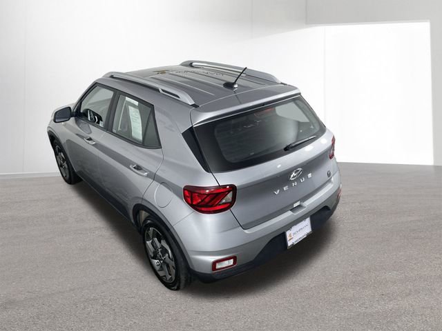 Used 2025 Hyundai Venue SEL image 37