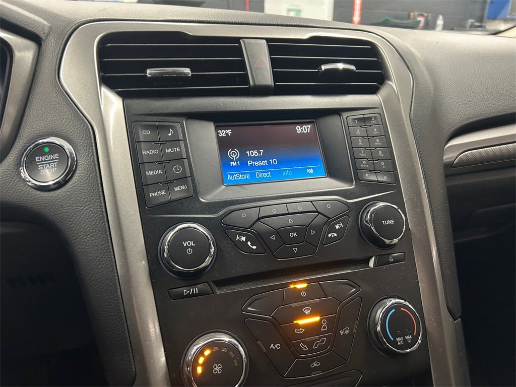 Used 2018 Ford Fusion S image 19