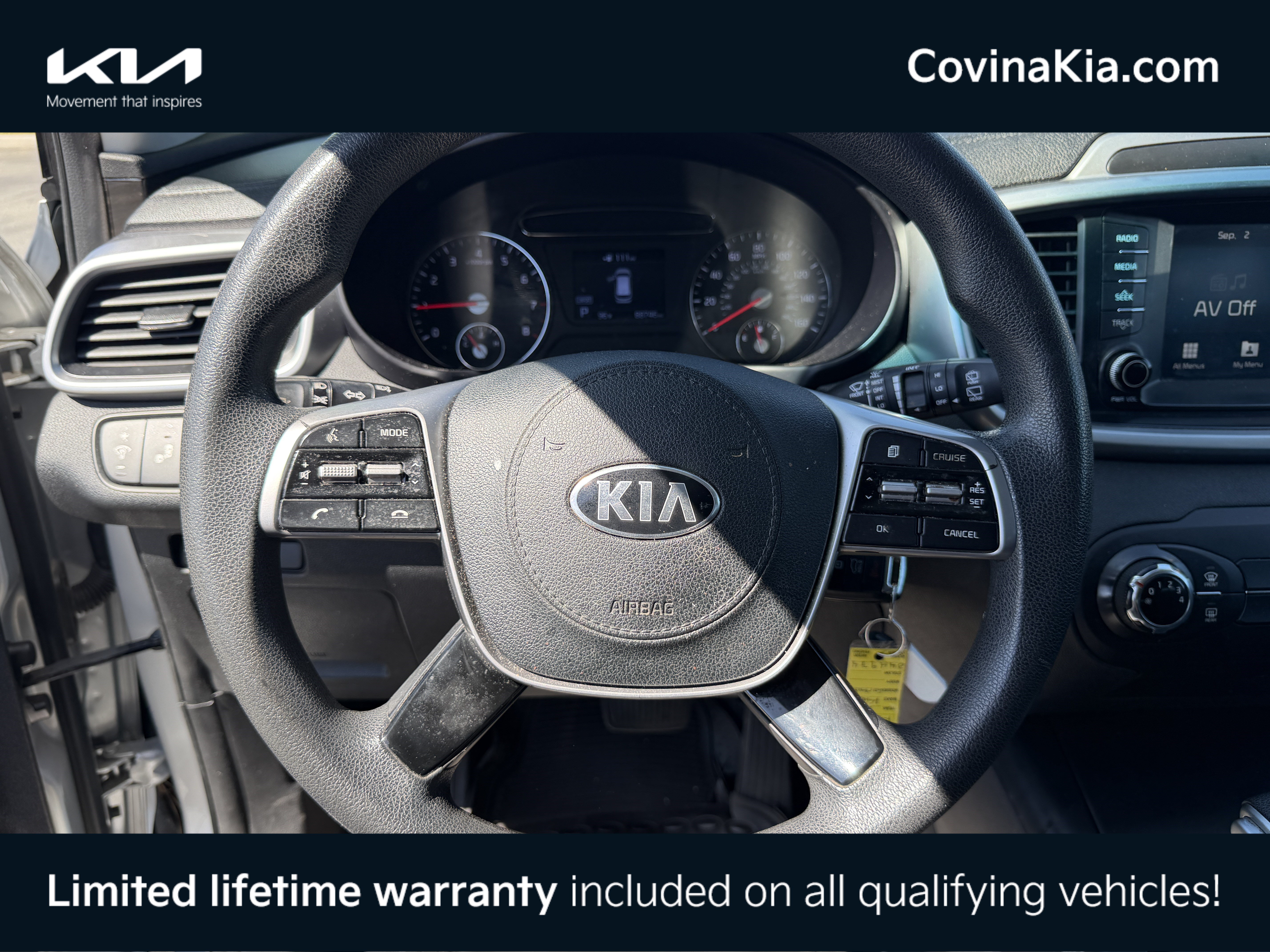 Used 2020 Kia Sorento LX FWD image 12