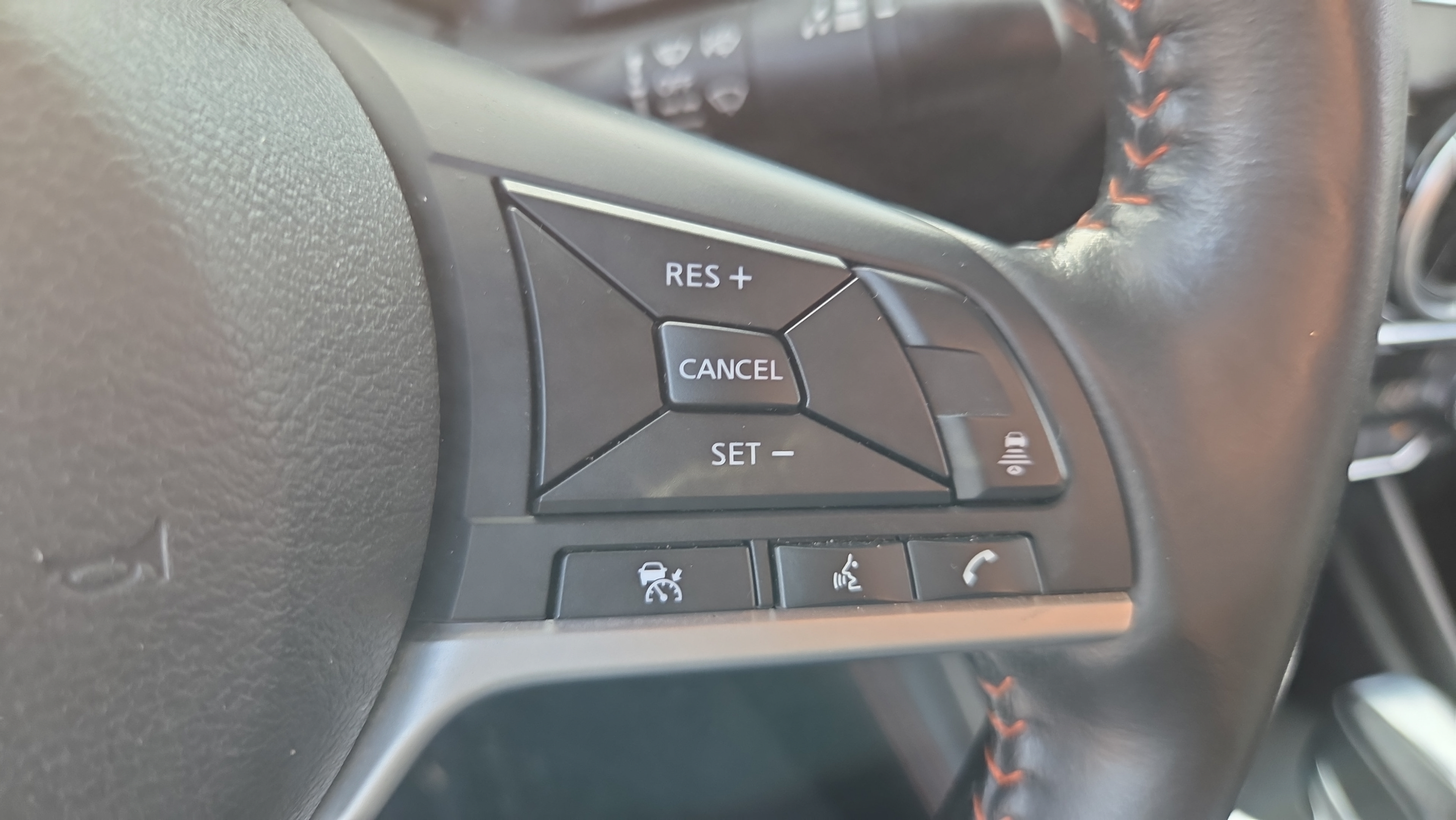 Used 2022 Nissan Sentra SR w/ SR Premium Package FWD image 26
