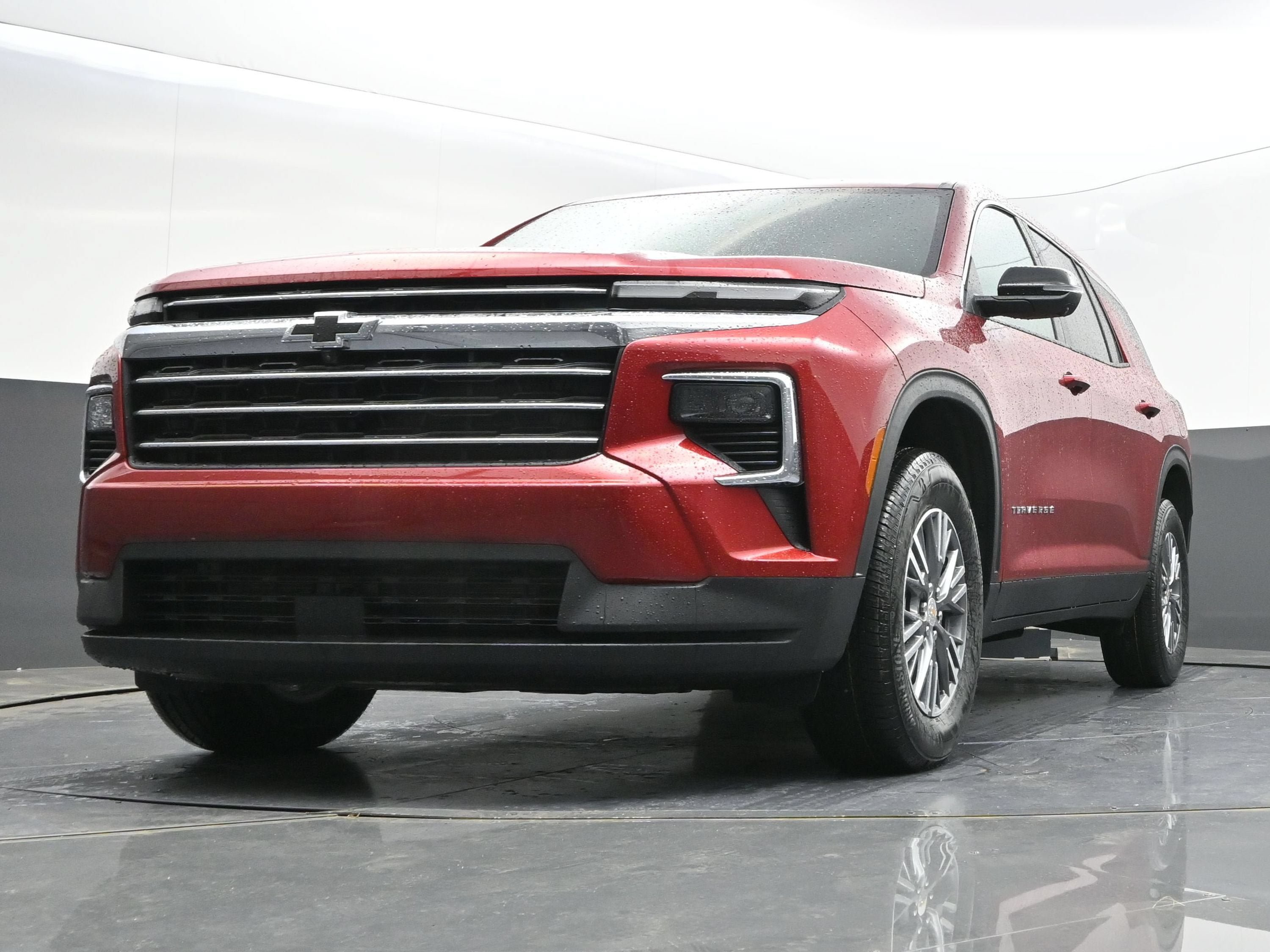 New 2026 Chevrolet Traverse LT w/ Driver Confidence Package FWD image 39