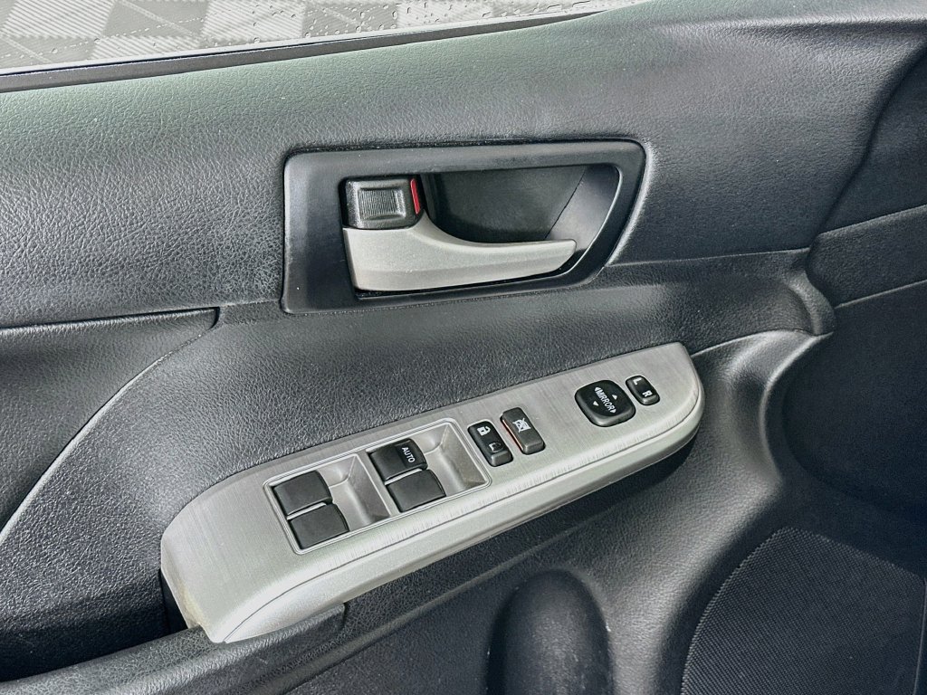 Used 2014 Toyota Camry SE FWD image 22