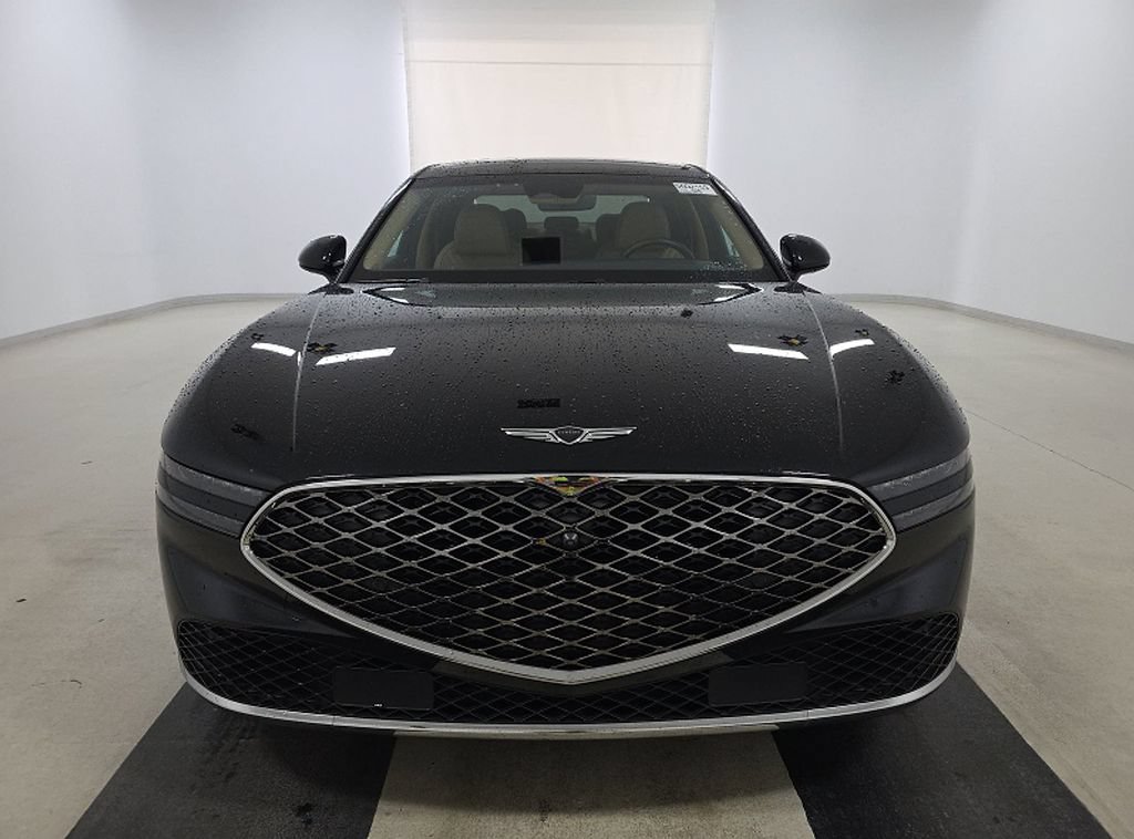 Used 2025 Genesis G90 3.5T AWD/4WD image 12