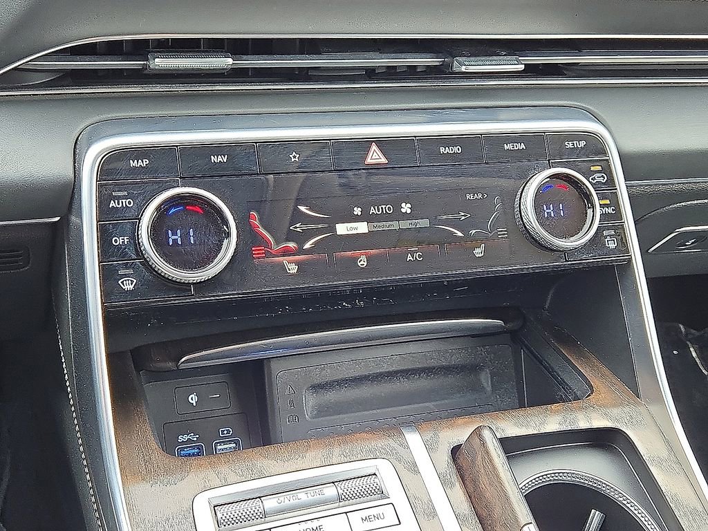 Used 2024 Genesis GV80 2.5T AWD/4WD image 30