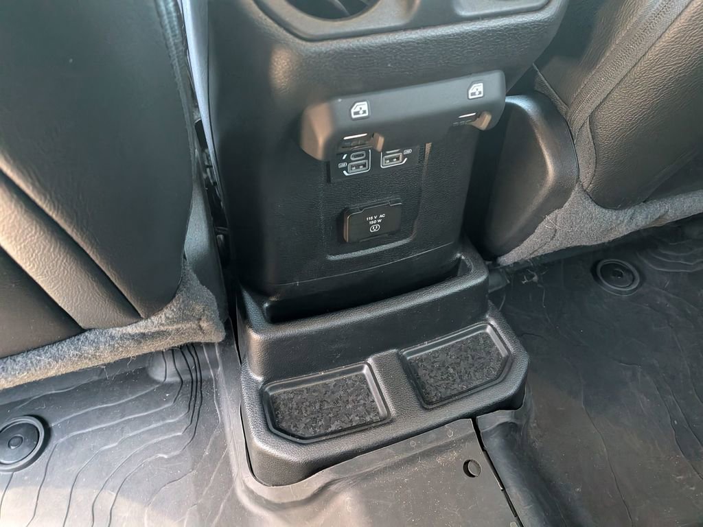 Used 2023 Jeep Wrangler Altitude image 32