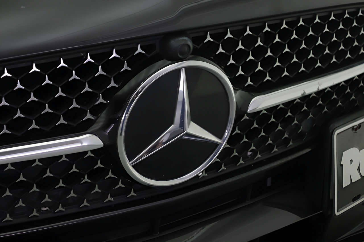 Used 2023 Mercedes-Benz C 300 Sedan image 26