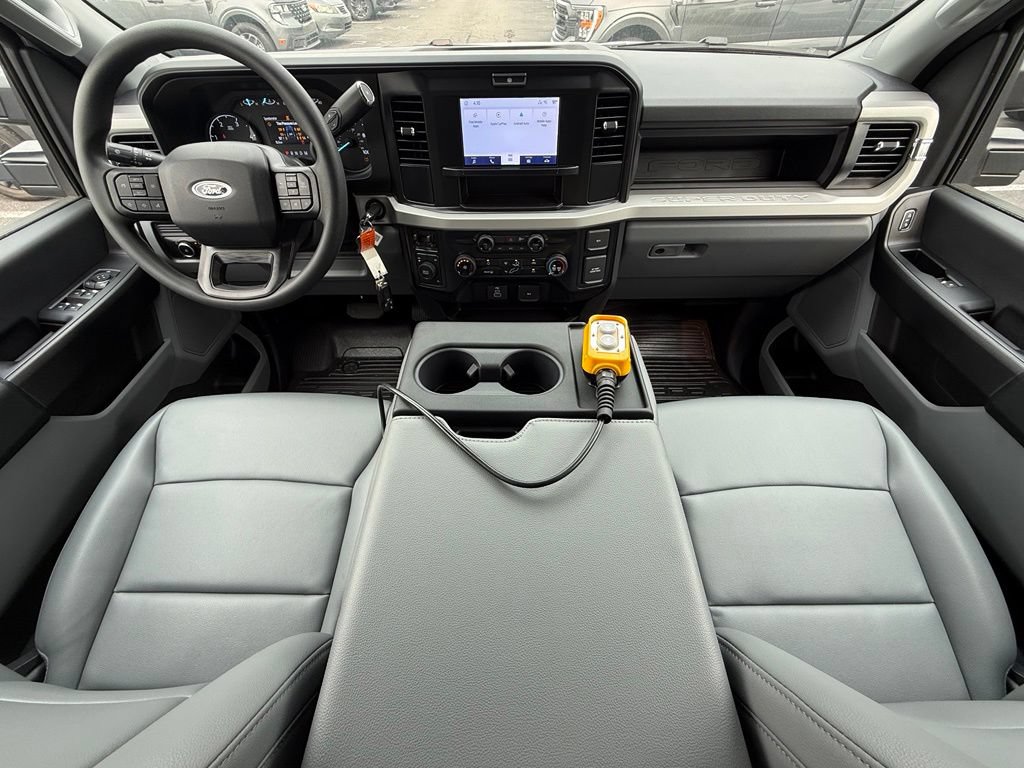 New 2026 Ford F350 XL w/ XL Chrome Package AWD/4WD image 23