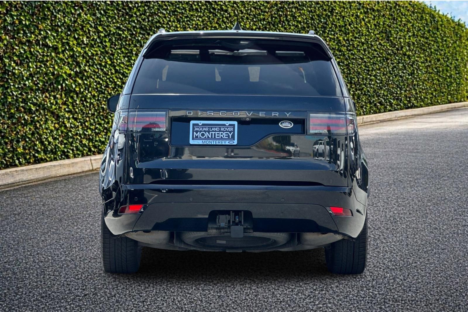 Used 2022 Land Rover Discovery S R-Dynamic AWD/4WD image 5