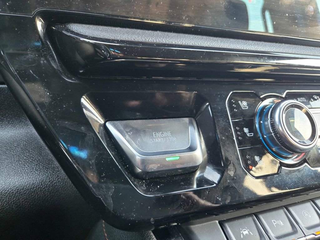 Used 2025 GMC Sierra 1500 AT4 w/ AT4 Preferred Package image 21