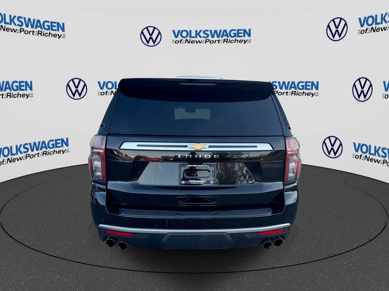Used 2024 Chevrolet Tahoe High Country w/ Advanced Technology Package AWD/4WD image 13
