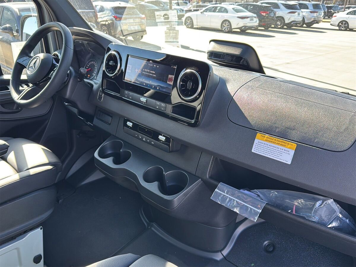 New 2026 Mercedes-Benz Sprinter 2500 image 16