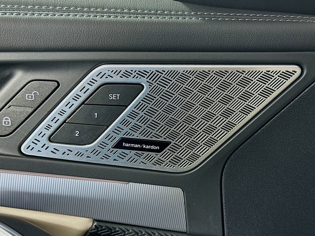 Certified 2025 BMW X1 xDrive28i w/ Premium Package image 18