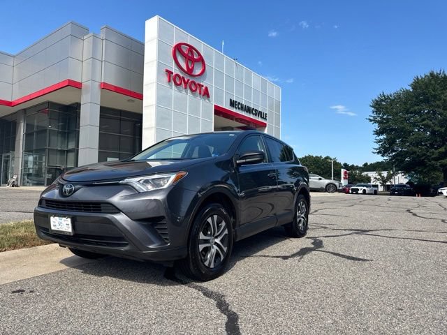 Used 2018 Toyota RAV4 LE w/ All Weather Liner Package FWD image 1