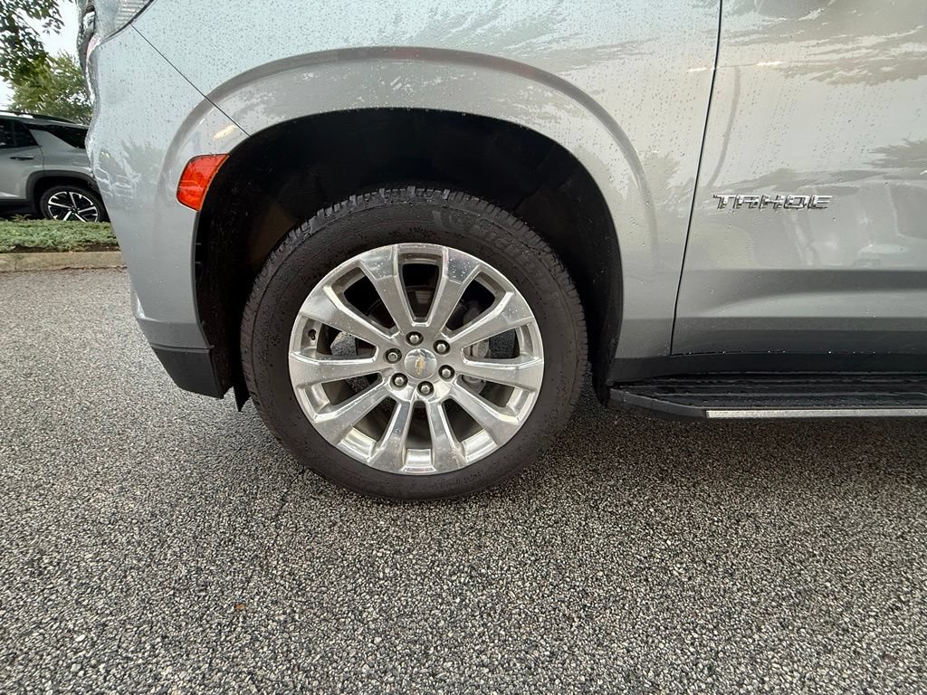 Used 2023 Chevrolet Tahoe Premier AWD/4WD image 39