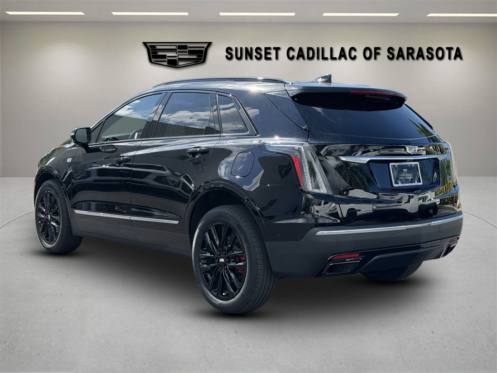 Certified 2023 Cadillac XT5 Sportv w/ Technology Package AWD/4WD image 5