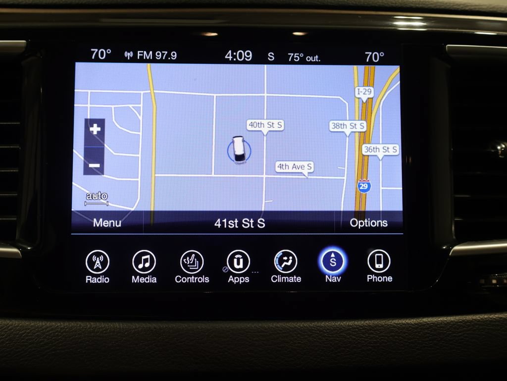 Used 2017 Chrysler Pacifica Touring-L Plus w/ Tire & Wheel Group FWD image 36