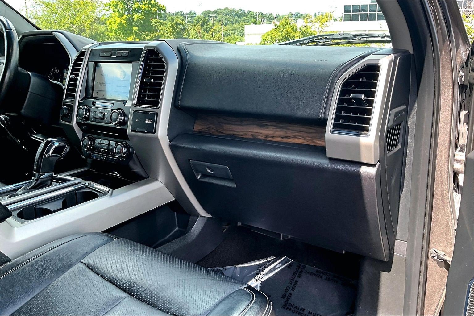 Used 2018 Ford F150 Lariat AWD/4WD image 14