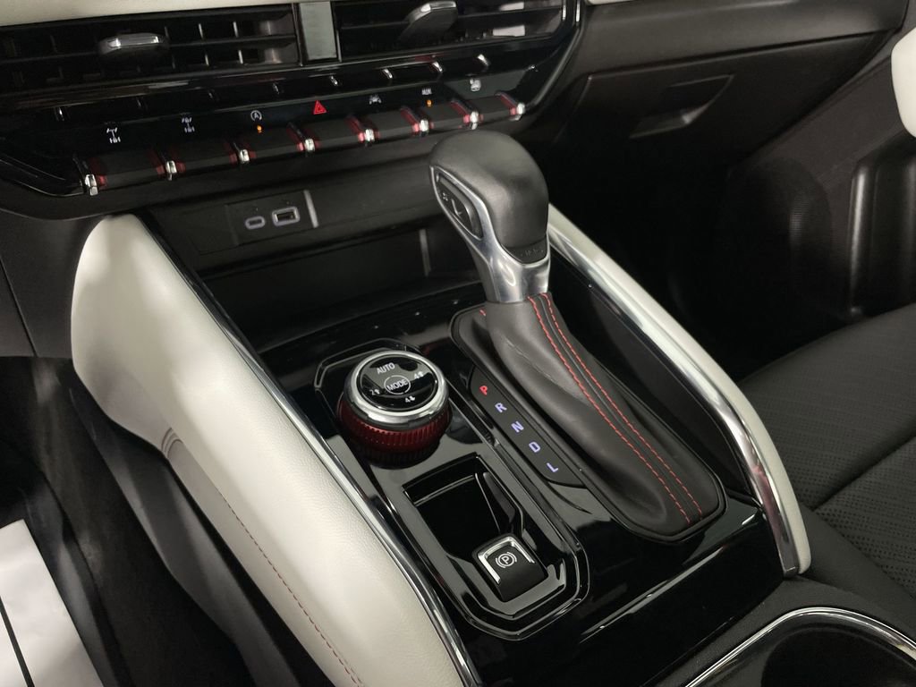 Used 2023 GMC Canyon AT4X image 15