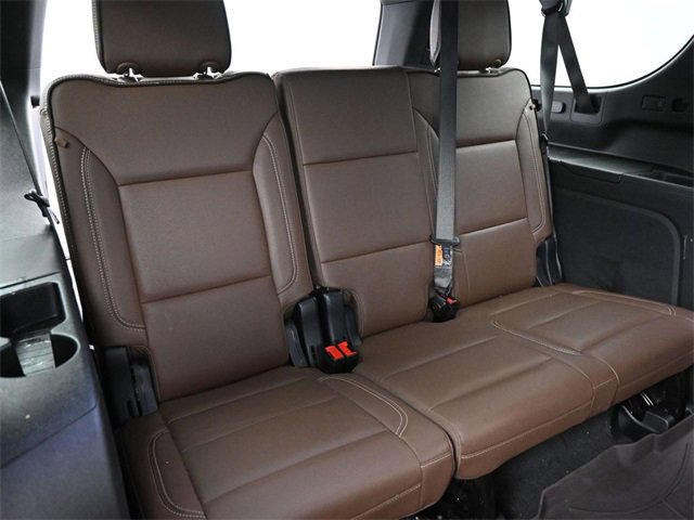 Used 2025 Chevrolet Suburban High Country w/ LPO, Illumination Package image 27