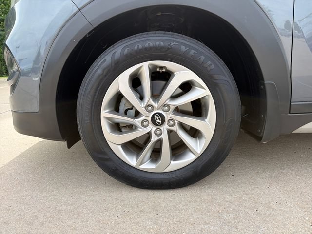 Used 2017 Hyundai Tucson SE Plus FWD image 9