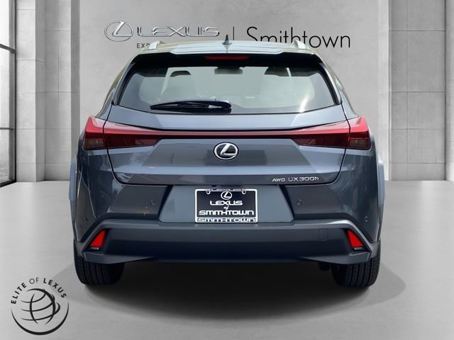 New 2026 Lexus UX 300h AWD image 5