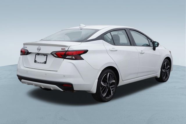 Used 2025 Nissan Versa SR w/ Trunk Package image 9