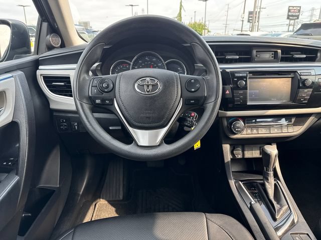 Used 2014 Toyota Corolla LE FWD image 17
