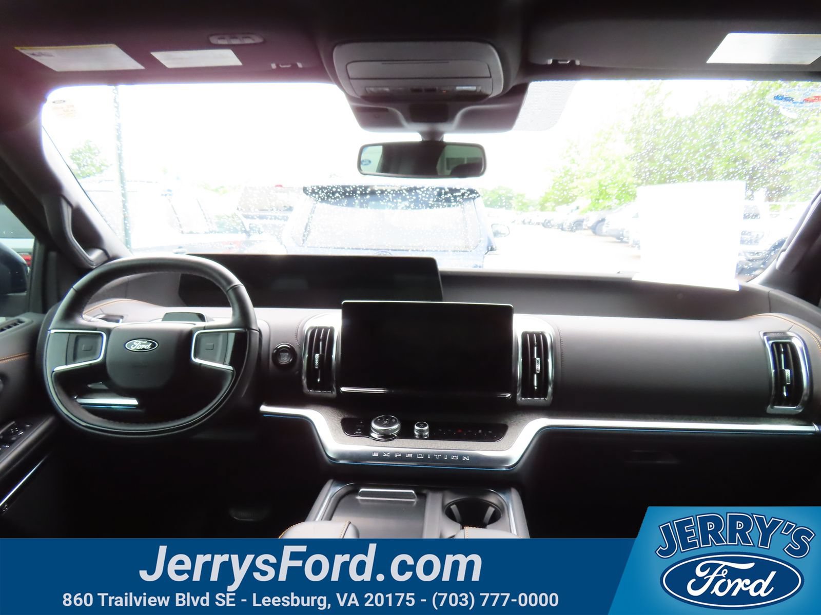 Used 2025 Ford Expedition Tremor AWD/4WD image 15