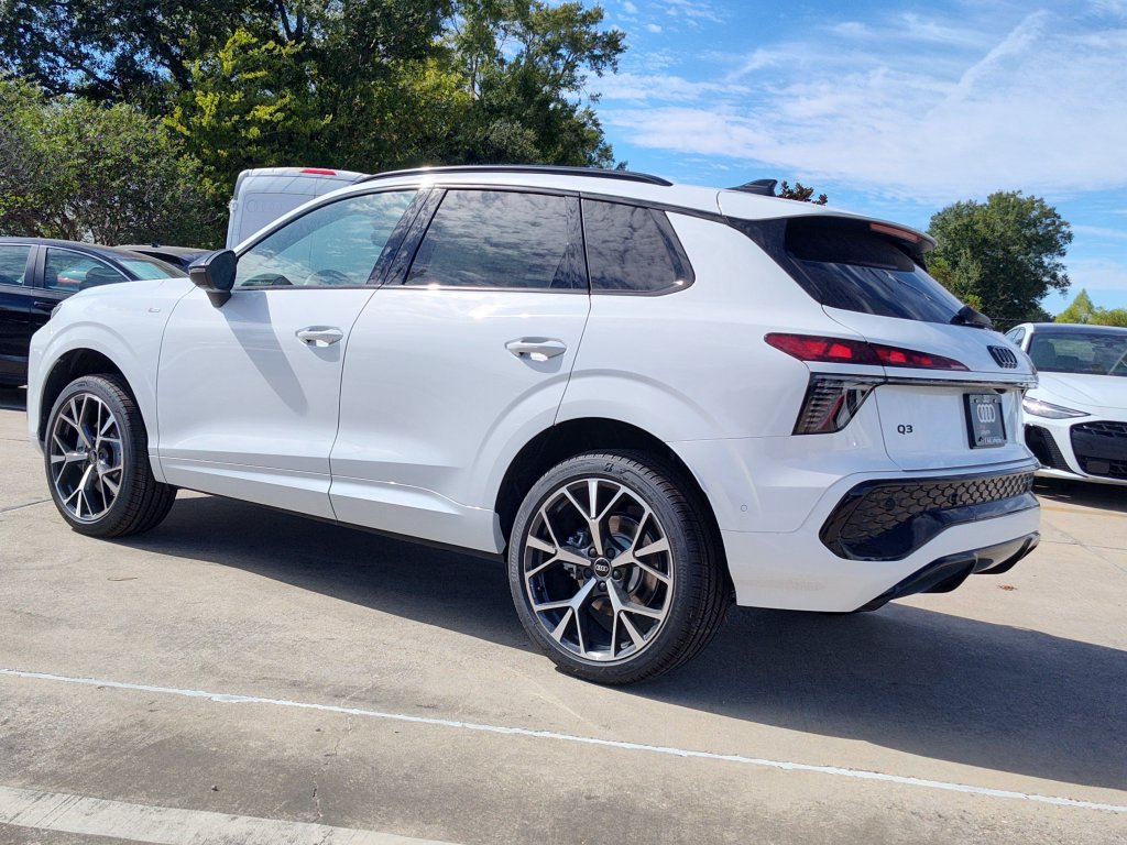 New 2026 Audi Q3 quattro 2.0T AWD/4WD image 3