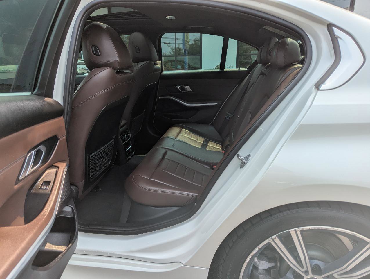 Used 2020 BMW 330i xDrive Sedan w/ Premium Package image 49